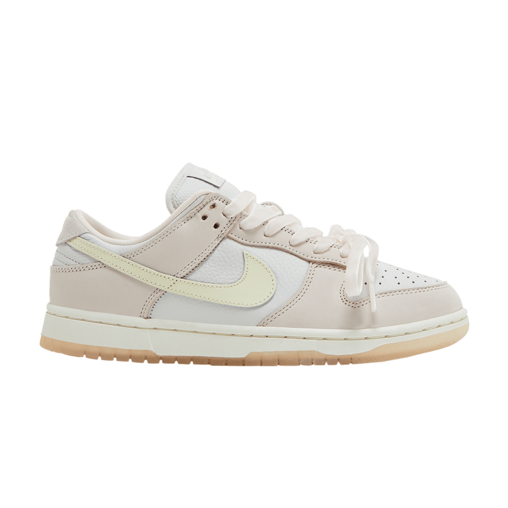Wmns Dunk Low 'Light Soft Pink'