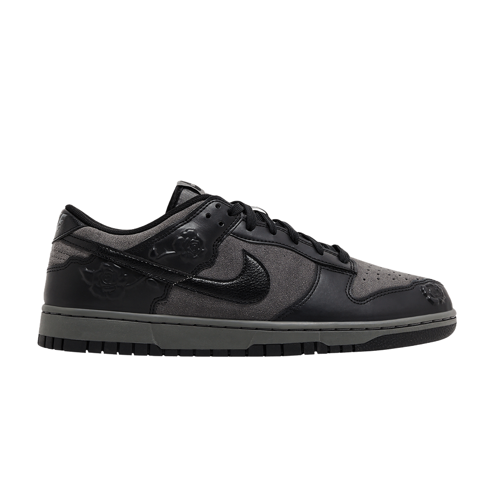 Nike Wmns Dunk Low 'Black Roses'